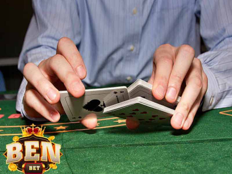 nhan-biet-gian-lan-game-bai-benbet-casino.jpg